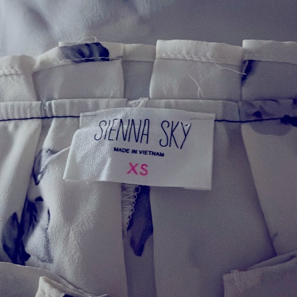 Sienna Sky Black and White Floral Top - Picture 3 of 8